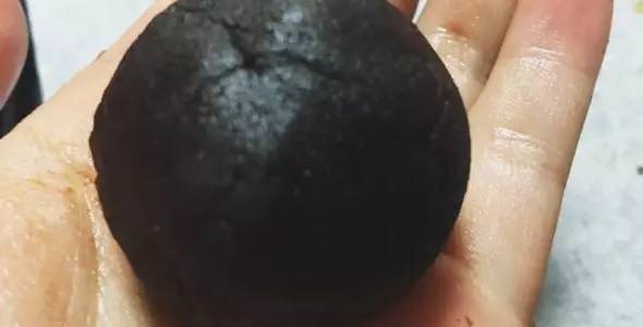 广式蛋黄月饼做法